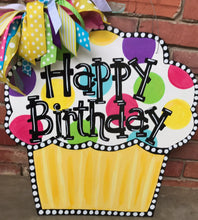 Load image into Gallery viewer, Birthday Cupcake 3