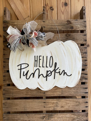Creamy Pumpkin Door Hanger