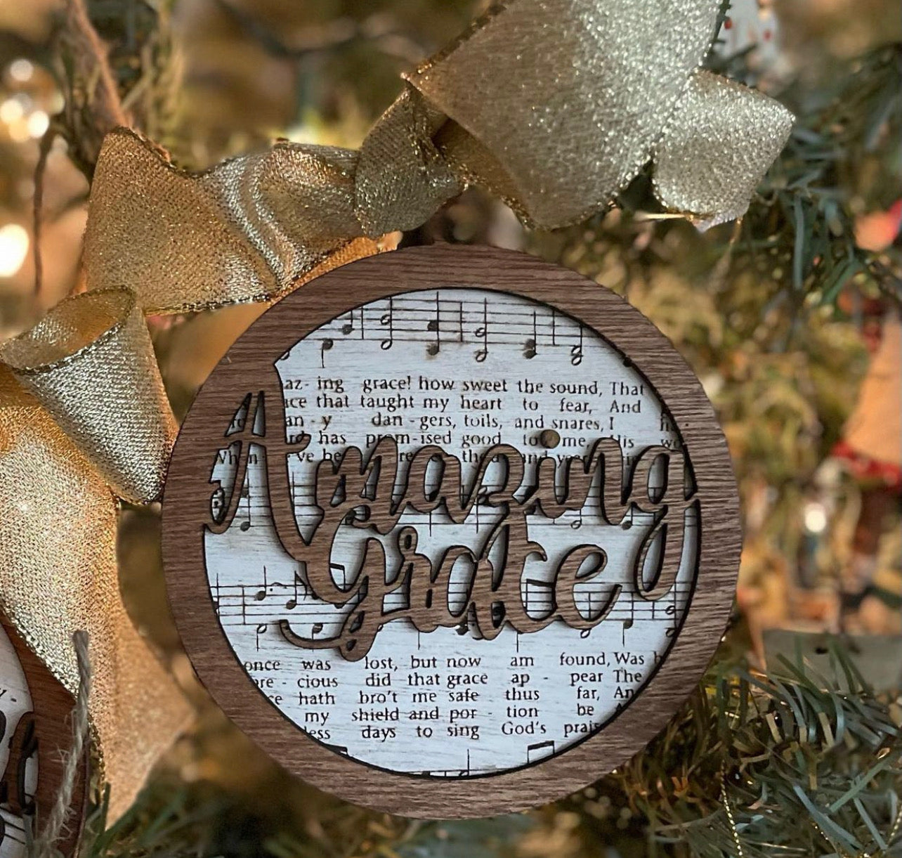 Ornament with hymns